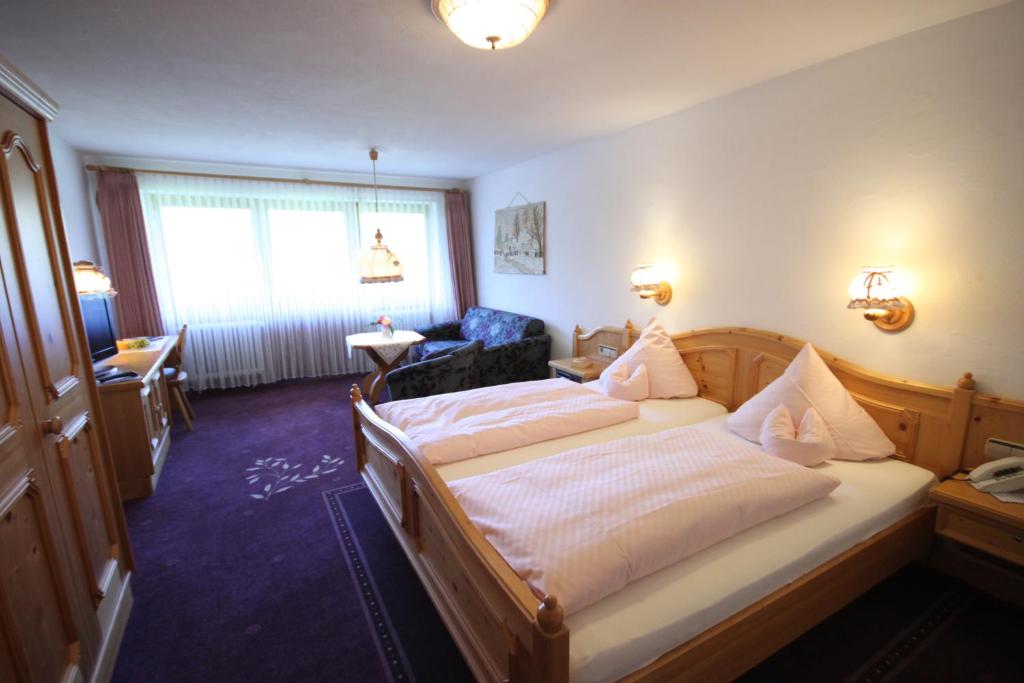 IMbery Hotel & Restaurant Hinterzarten photo 2