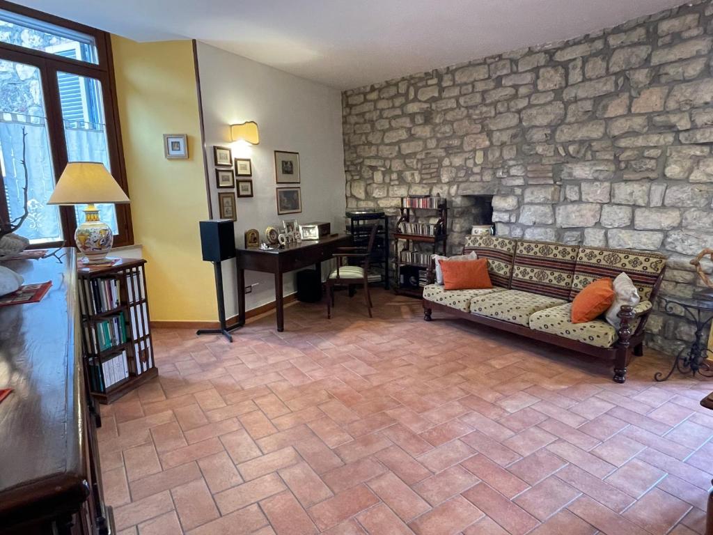 Bellissima casa dentro il castello di San Savino photo 4