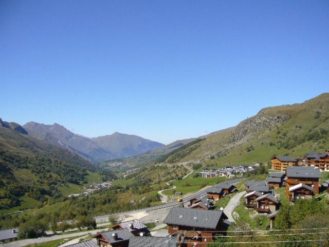 Les Menuires skis aux pieds photo 1
