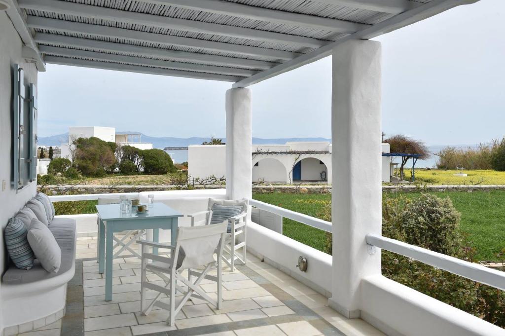 Tonia Apartments Paros photo 1
