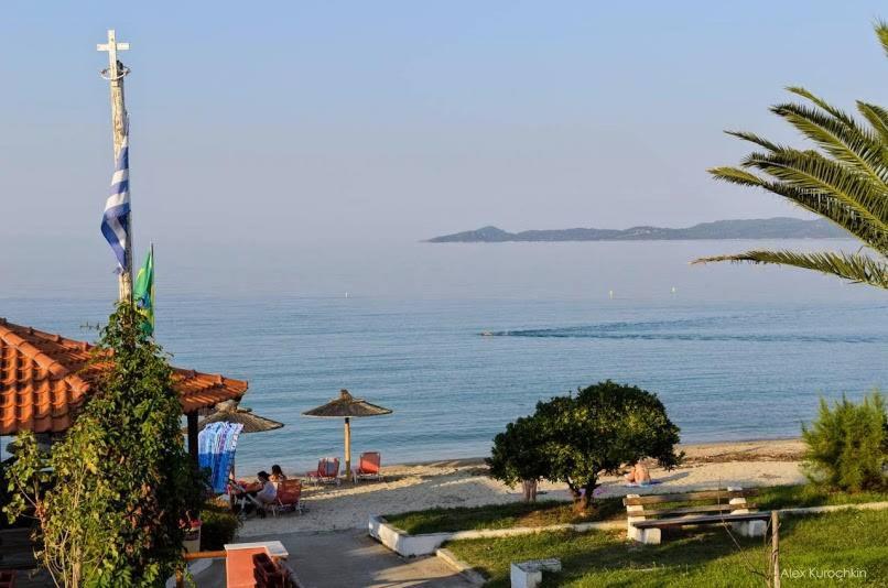 MangoSeaview Home1