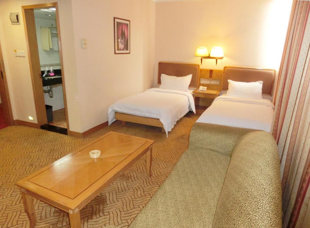 Двухместный (Двухместный номер Делюкс с 2 отдельными кроватями), New Asia Hotel