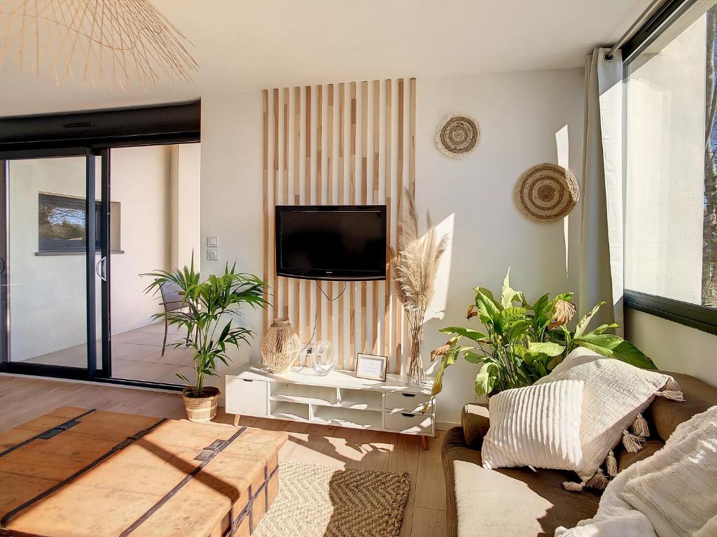 ** Superbe appartement sur le canal du midi ** photo 1