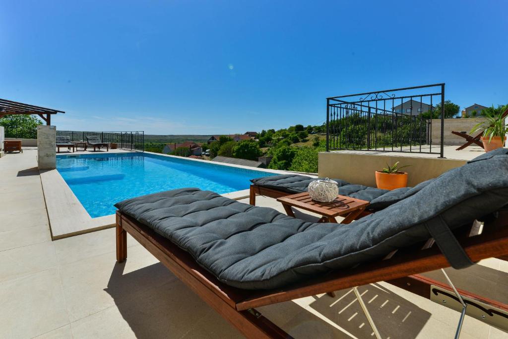 Modern Rustic Villa Kate photo 3