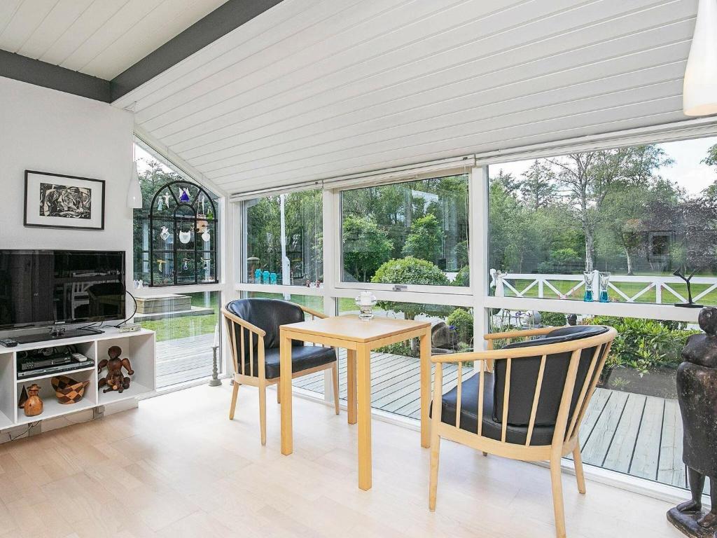 Two-Bedroom Holiday home in Jerup 6 photo 4
