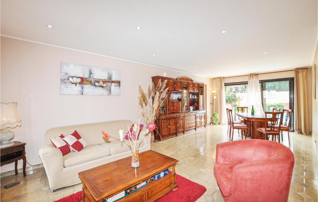 Beautiful Home In Salses Le Chteau With 3 Bedrooms, Wifi And Private Swimming Pool photo 2