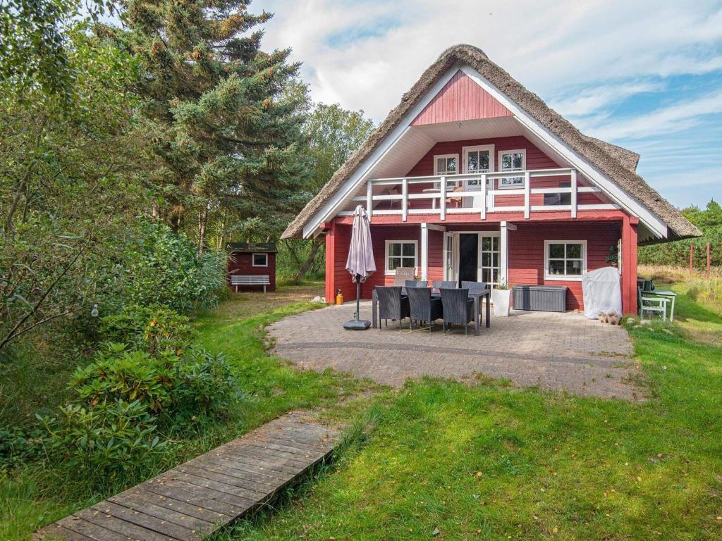 7 person holiday home in R m photo 1