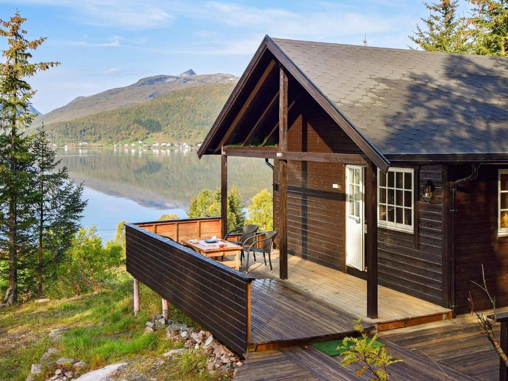 5 person holiday home in Botnhamn photo 1