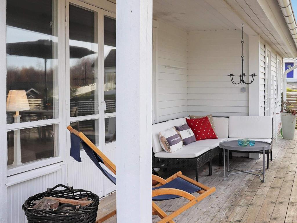 5 person holiday home in V r backa photo 2