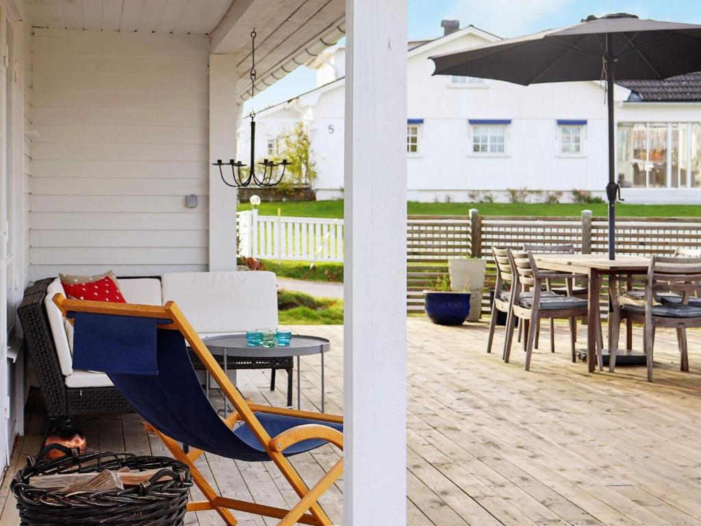 5 person holiday home in V r backa photo 1