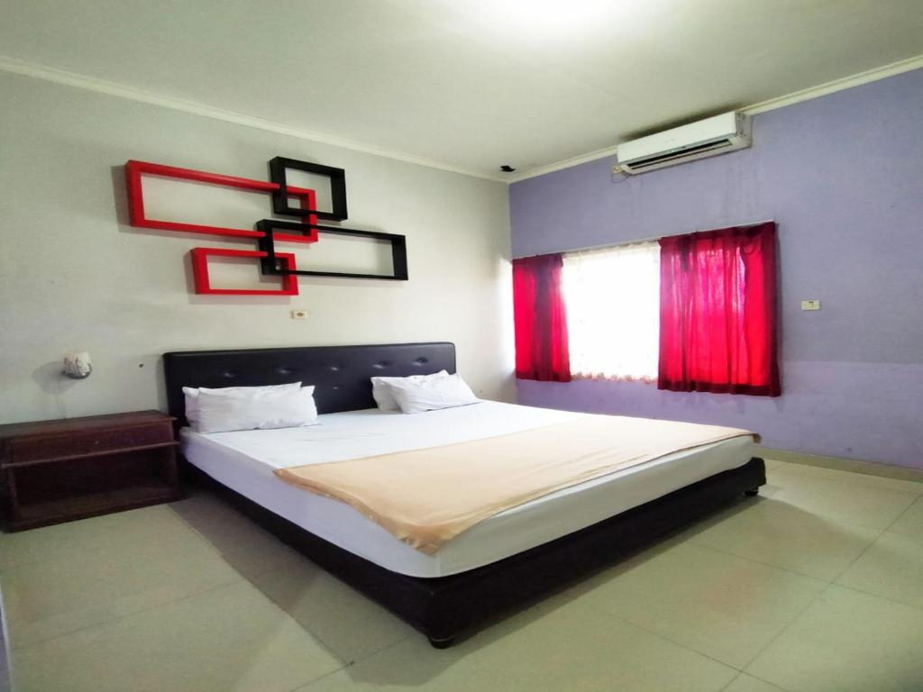 RedDoorz at Hotel Nuansa Ngawi photo 3