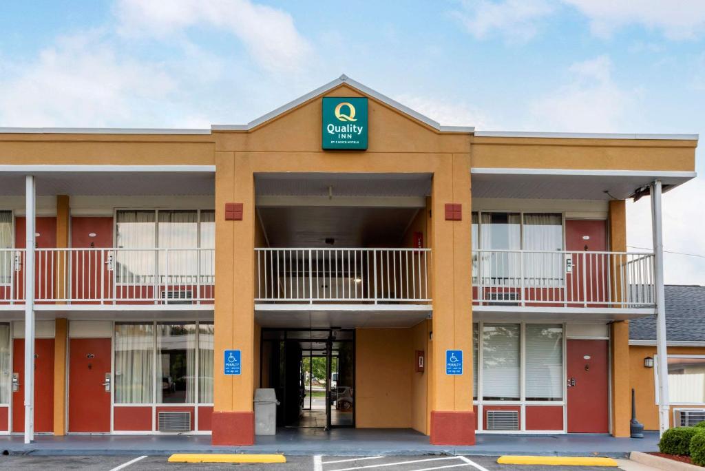 Quality Inn Fredericksburg near Historic Downtown photo 2