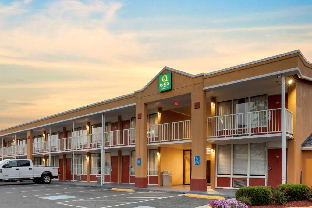 Quality Inn Fredericksburg near Historic Downtown photo 4