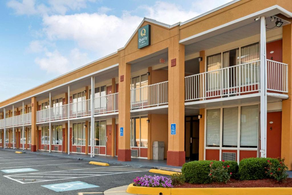 Quality Inn Fredericksburg near Historic Downtown photo 3