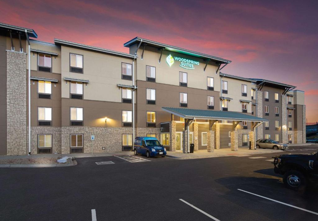 WoodSpring Suites Broomfield-Westminster image