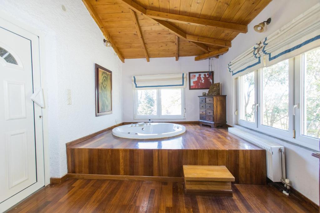 Raise Polydrosos Mountain stay photo 2