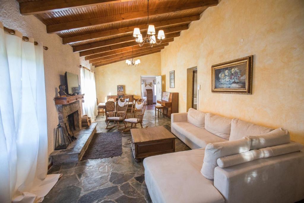 Raise Polydrosos Mountain stay photo 3
