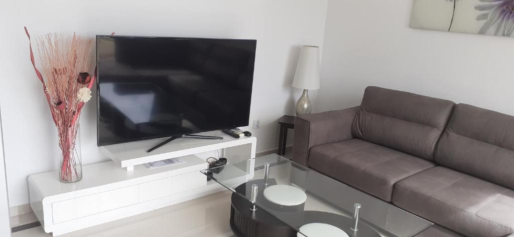 Coral Bay Apartment - Prime Tourist Location photo 2
