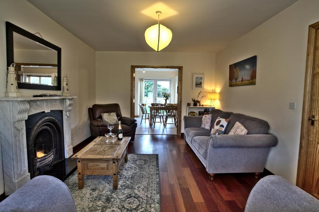 Village Lodge - Carlingford photo 1