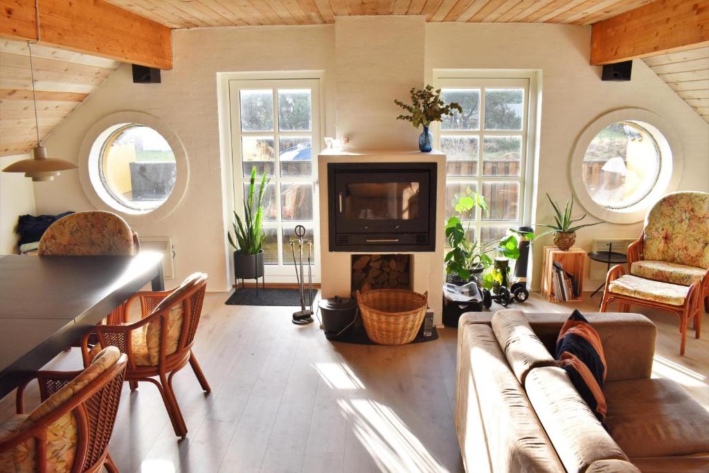 Viking Surf Cottage photo 3