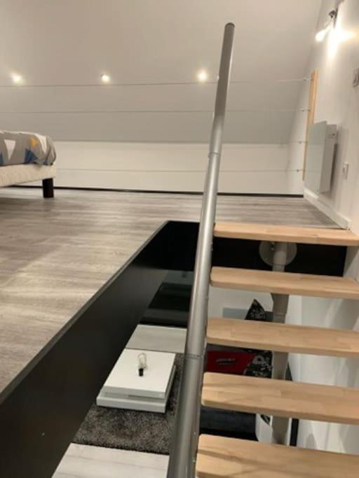Appartement 30 m2 neuf + terrasse photo 4
