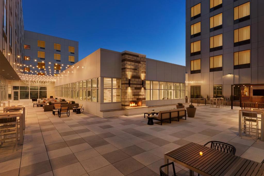 Staybridge Suites Rochester - Mayo Clinic Area, an IHG Hotel photo 3