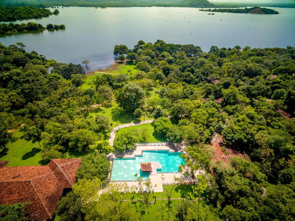 Amaya Lake Dambulla photo 2