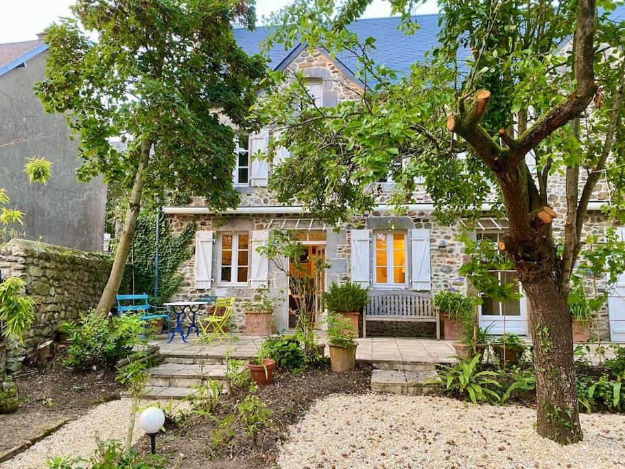 Hübsches Landhaus der Familie mit eigenem Garten photo 1