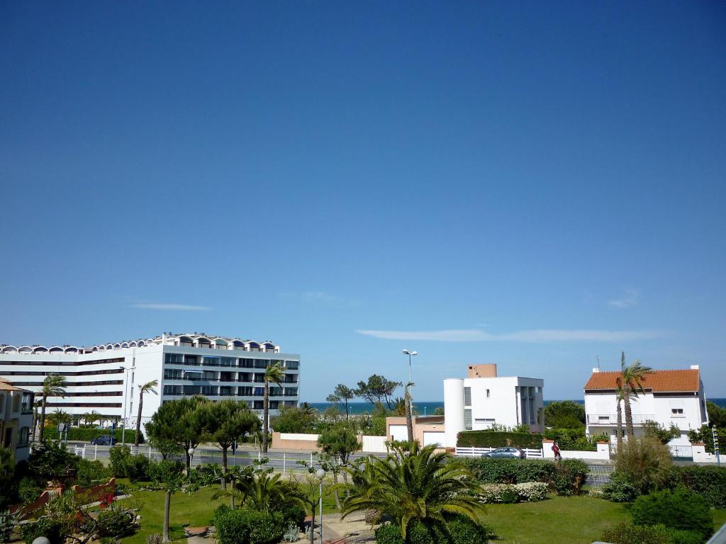 Apartment Les Mas de La Mer-7 by Interhome photo 3