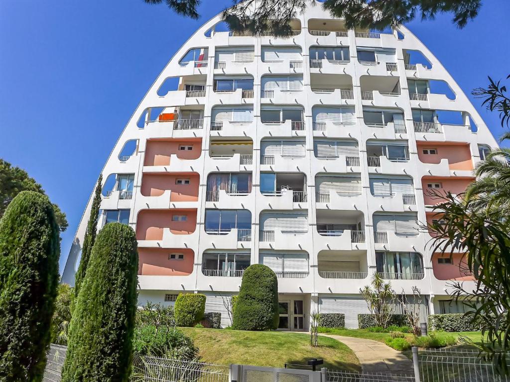 Apartment du Parc II-2 by Interhome photo 1