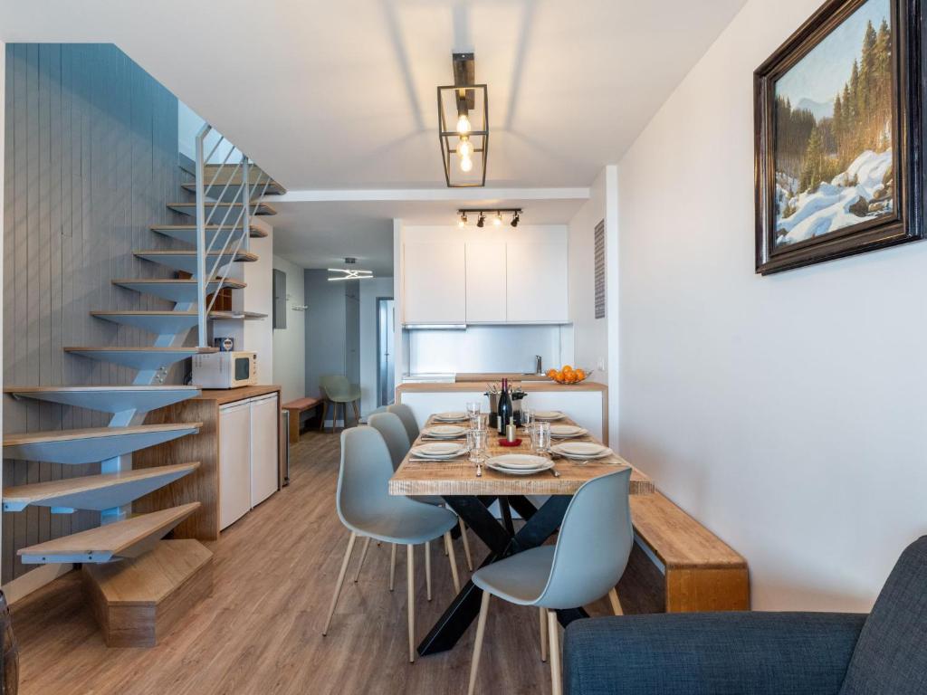 Apartment Le Curling A-9 by Interhome