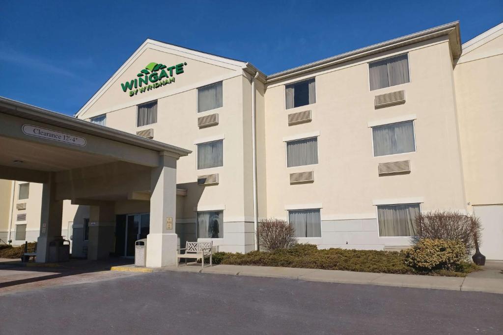 Wingate by Wyndham Pittsburgh/New Stanton image