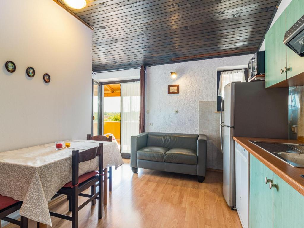 Apartment Dika - PRC138 by Interhome photo 1