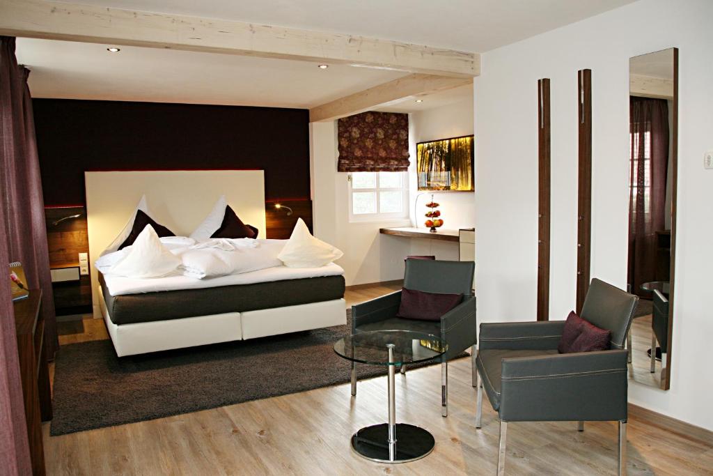Двухместный (Двухместный номер Делюкс с 1 кроватью и балконом), Hotel Engel, Sasbachwalden