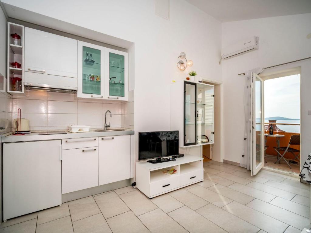 Apartment Andrea-3 by Interhome photo 3