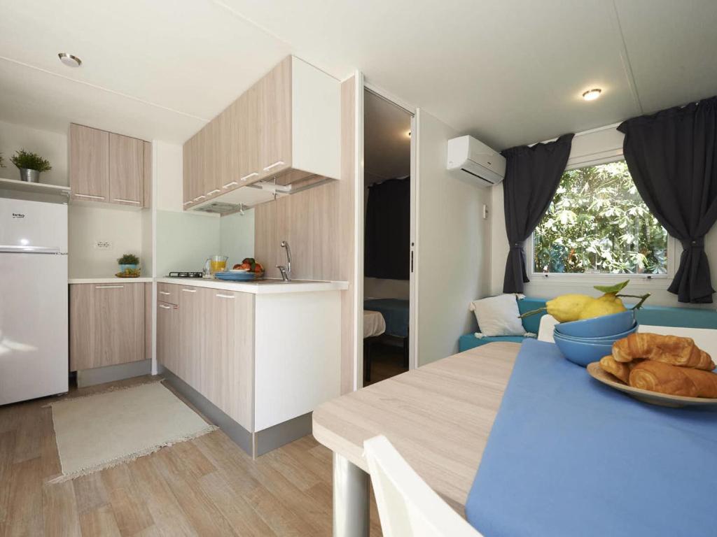 Holiday Home Maxi Caravan Ischia by Interhome photo 2