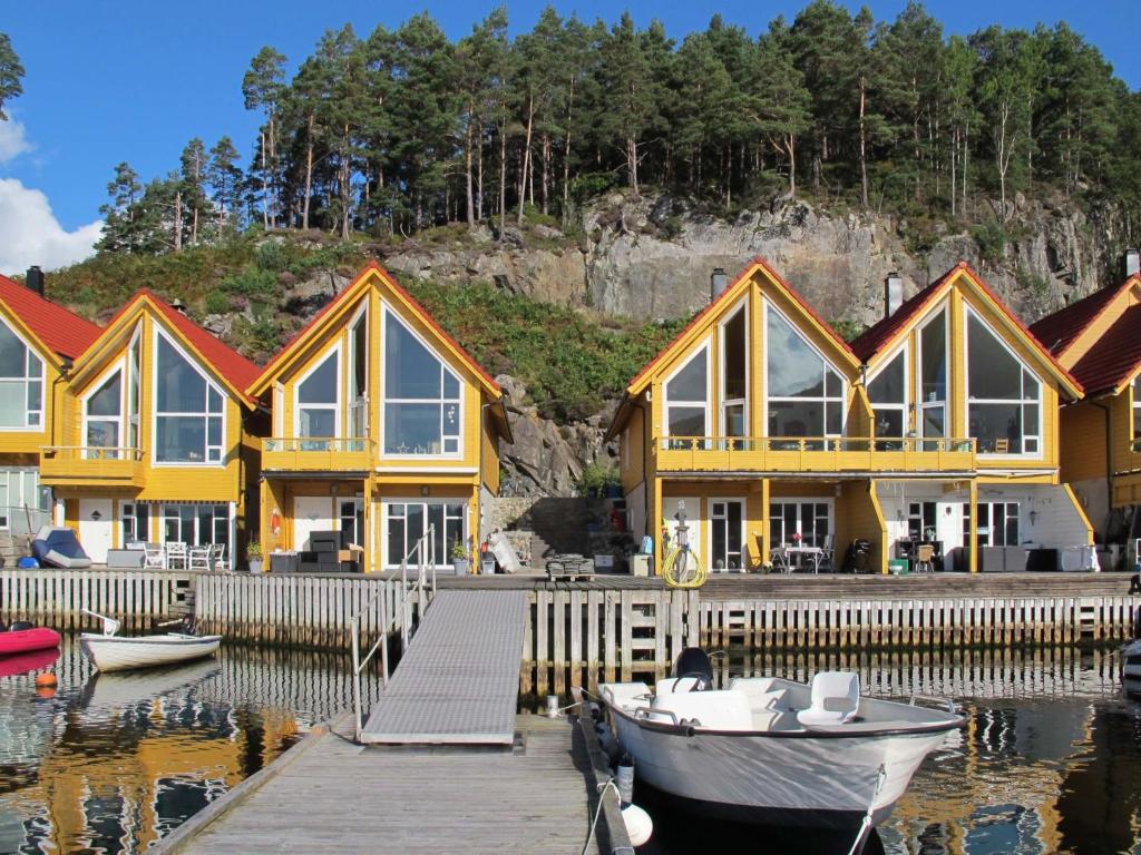 Apartment Rorbuen - FJH601 by Interhome