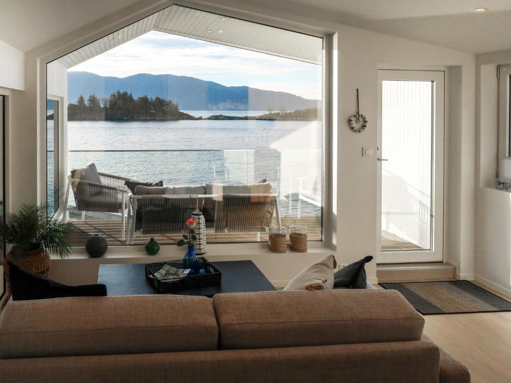 Holiday Home Svortevik - FJS077 by Interhome photo 1