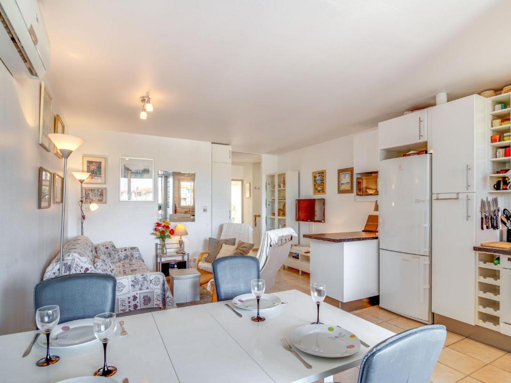 Apartment Les Quais de L'Amirauté-7 by Interhome photo 1