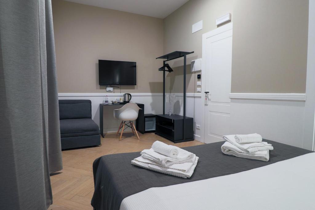Elisabeth Boutique Rooms - Tap to explore photos