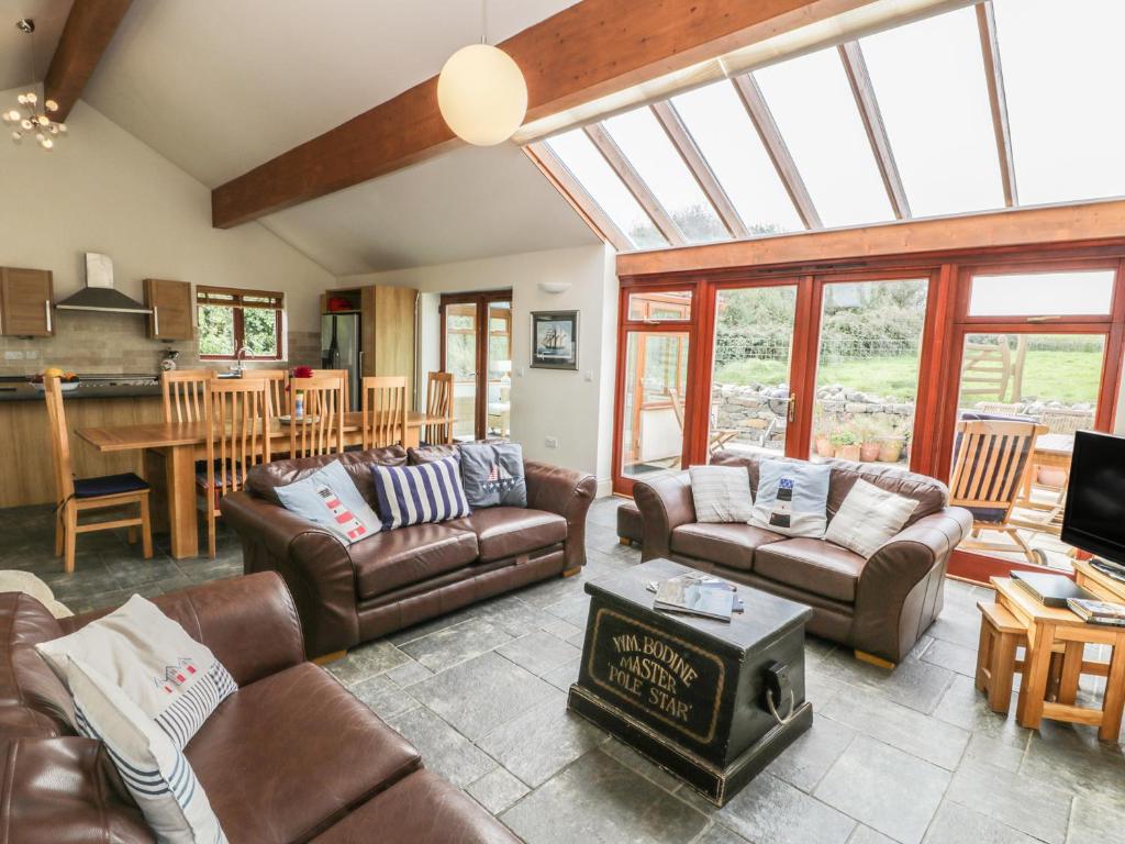 Manaros Cottage photo 2
