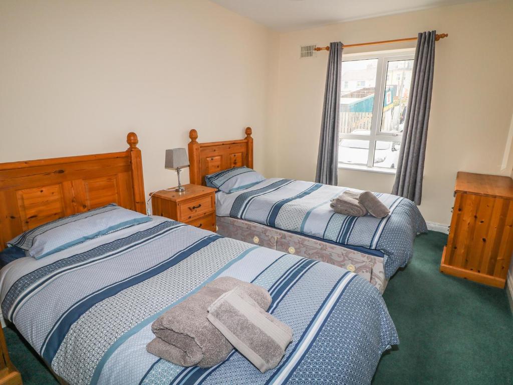 Apartment 42 photo 3