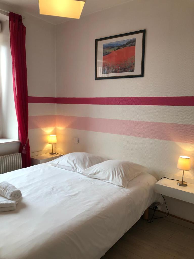 Enzo Hotels Neufchâteau by Kyriad Direct photo 1