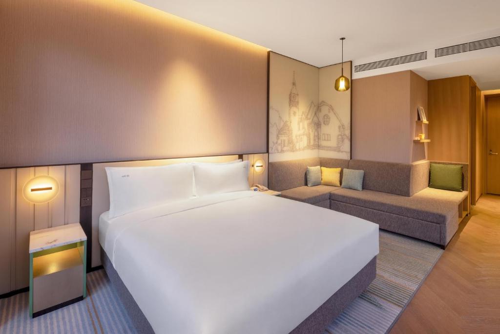 Holiday Inn & Suites Qingdao Jinshui, an IHG Hotel photo 3