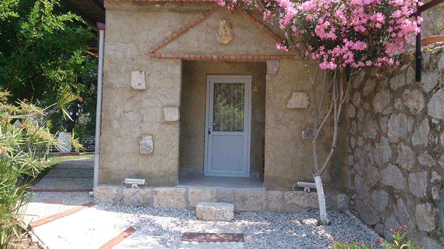 ONUR MOTEL FARALYA FETHİYE photo 1