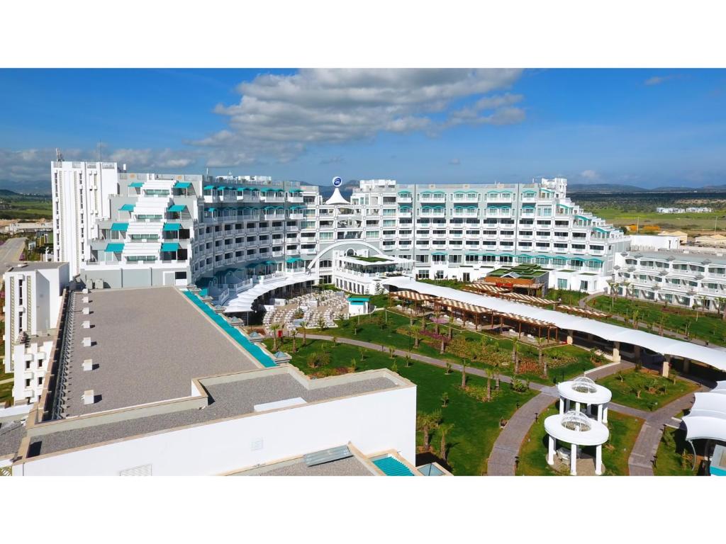 Limak Cyprus Deluxe Hotel photo 1
