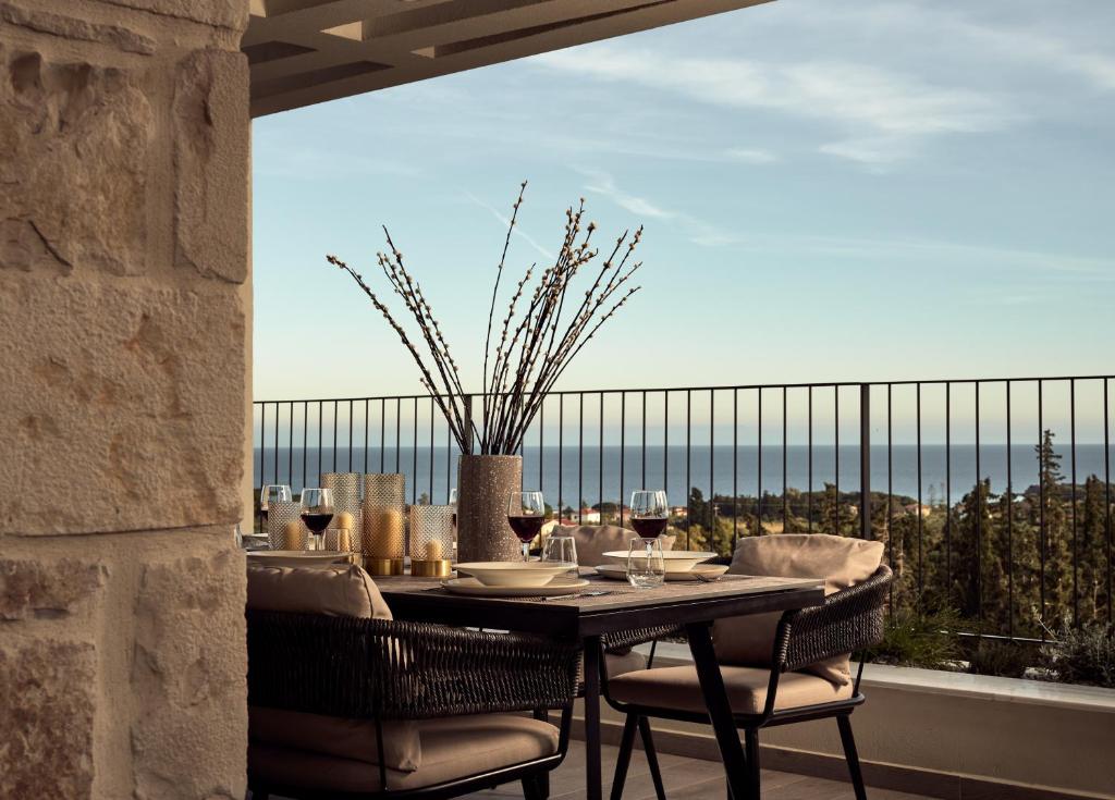 Alexandra SeaView Luxurious Villa, By ThinkVilla photo 3