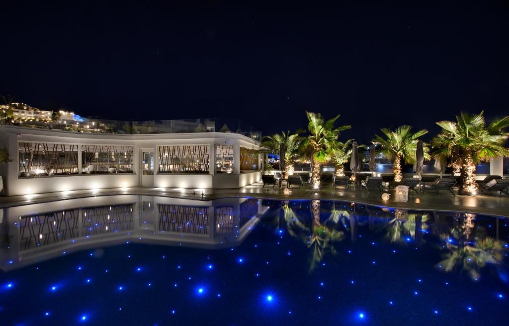 Petinos Beach Hotel - Tap to explore photos