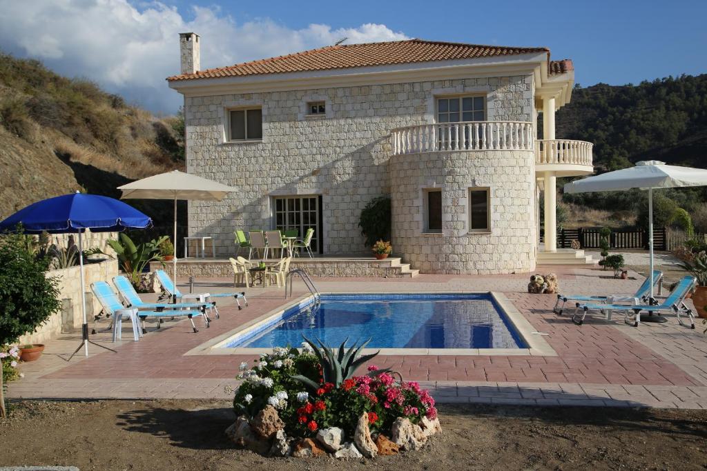 Villa Melyia photo 2