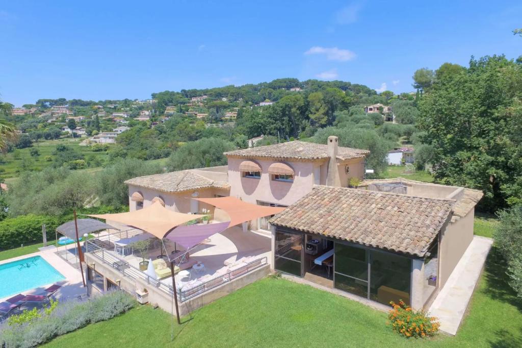 Serene Luxurious Hillside Villa near Cannes photo 1
